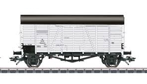 Märklin 48834-01 og 48834-02 Lukkede godsvogne, en DSB vogn og en Dansk Andels Ørredseksport vogn